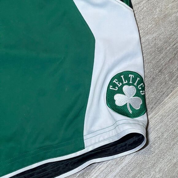 Adidas‎ Celtics men’s shorts XXL - Picture 2 of 5